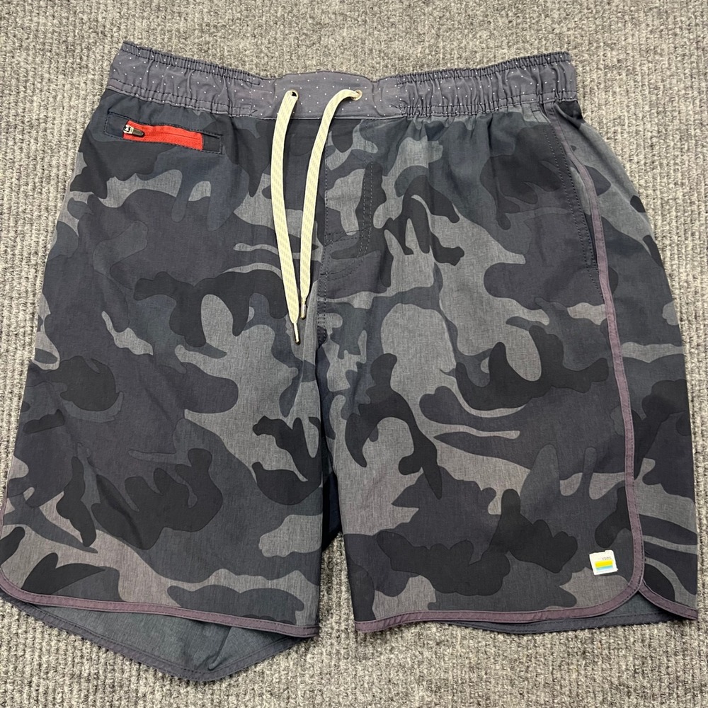 Vuori Mens Kore Short Blue Camo Gym Athletic Training Running Shorts Large 8"